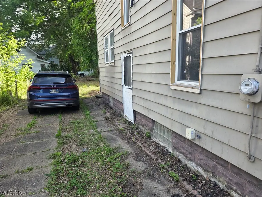 Address Withheld By Seller, Akron, OH 44304 - #2