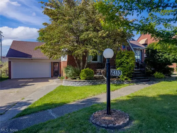 6110 Hollywood Drive, Parma, OH 44129