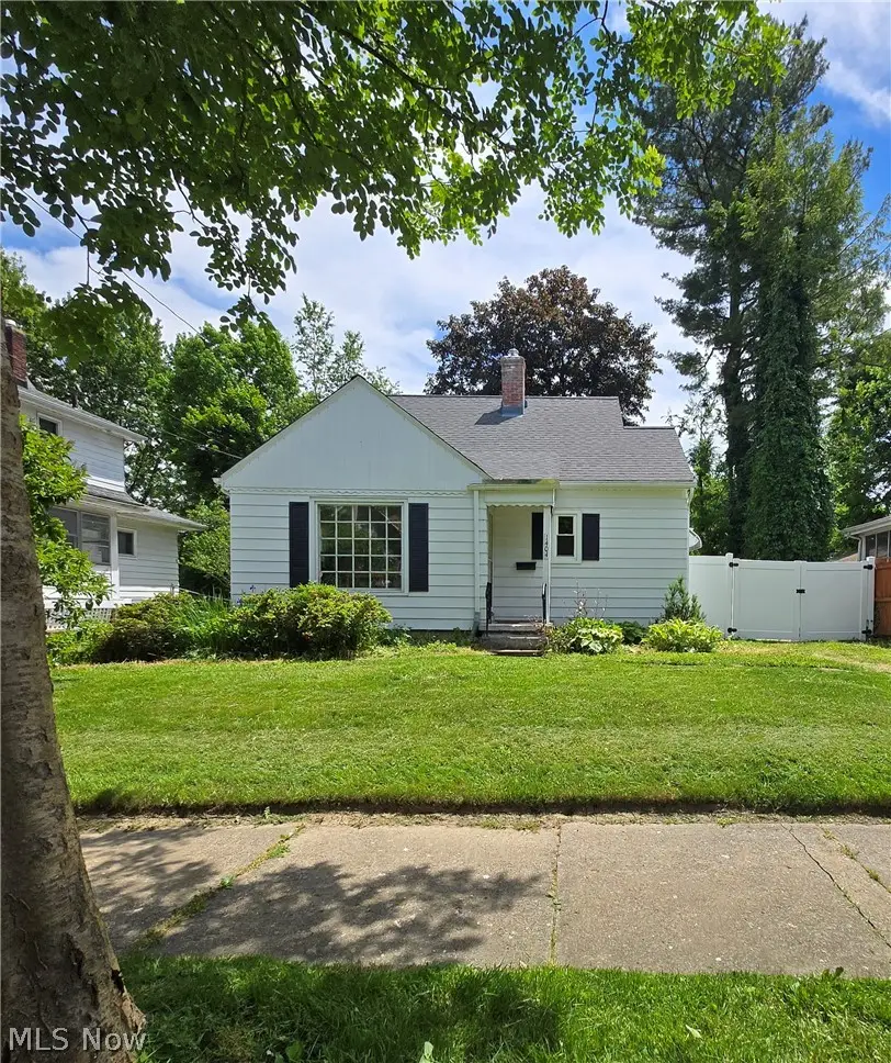 1404 Bryden Drive, Akron, OH 44313 - #1
