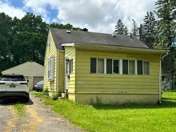 1315 Crumrine Street, Youngstown, OH 44505