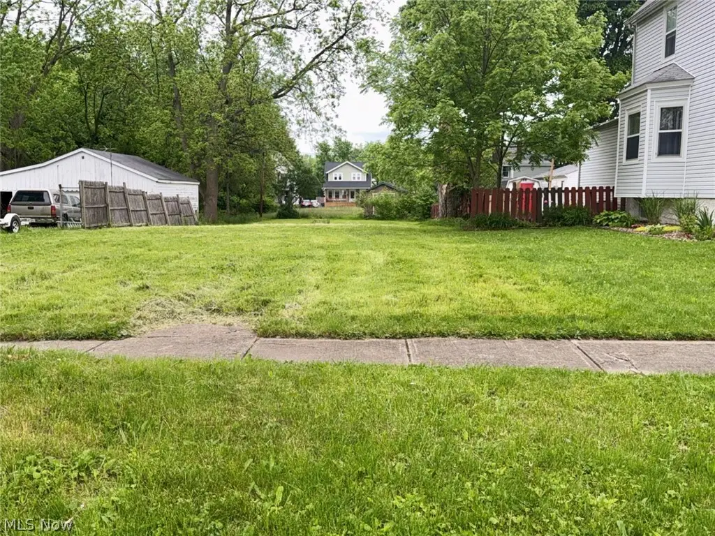 222 Wooster Street, Elyria, OH 44035 - #1