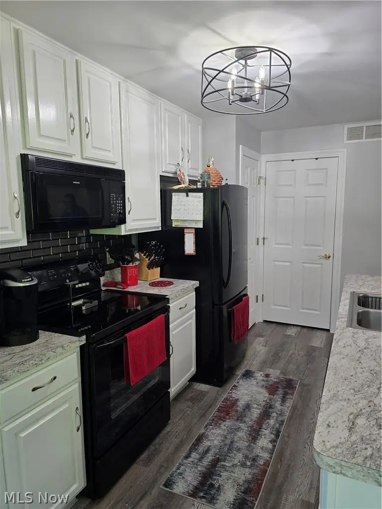 3800 Rosemont Boulevard, Akron, OH 44333 - #2