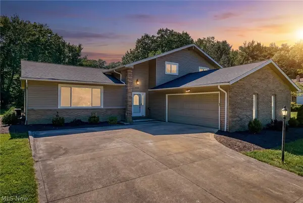 6704 Cheryl Ann Drive, Seven Hills, OH 44131
