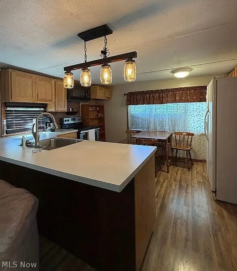 4287 Manchester Nw Avenue #7, North Lawrence, OH 44666 - #3
