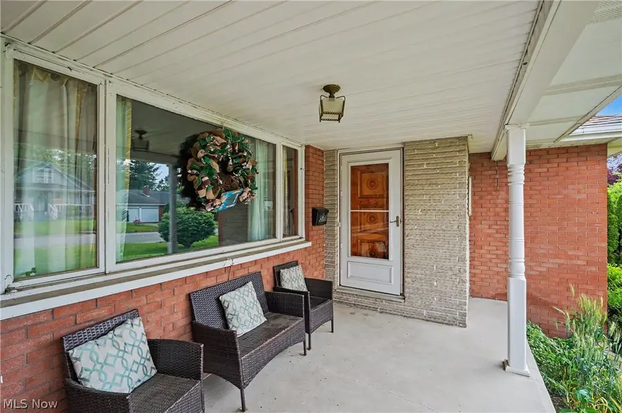 577 Geneva Avenue, Struthers, OH 44471 - #2