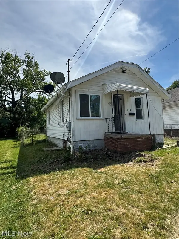 974 Wyley Avenue, Akron, OH 44306