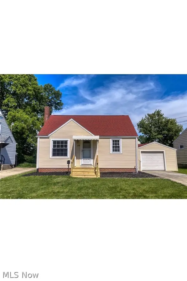 208 Kolpwood Nw Avenue, Massillon, OH 44646