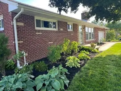 811 Sandy Ne Avenue, Massillon, OH 44646 - #2