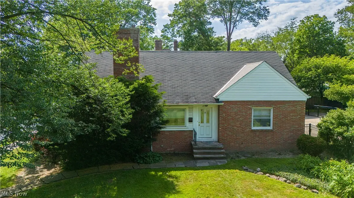2140 Lamberton Road, Cleveland Heights, OH 44118 - #1