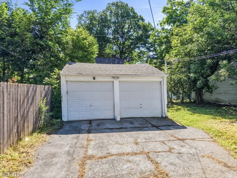 1159 Brentwood Avenue, Cleveland Heights, OH 44121 - #3