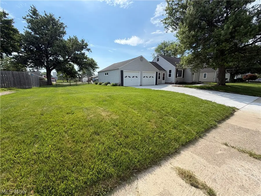 2624 Ellis Ne Avenue, Canton, OH 44705 - #2
