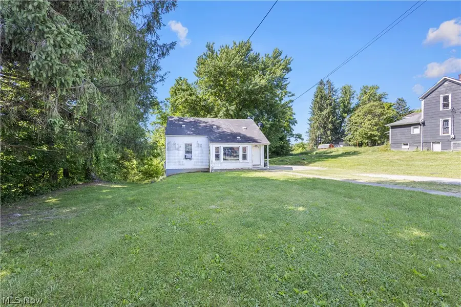 1402 E Wheeling Avenue, Cambridge, OH 43725 - #2