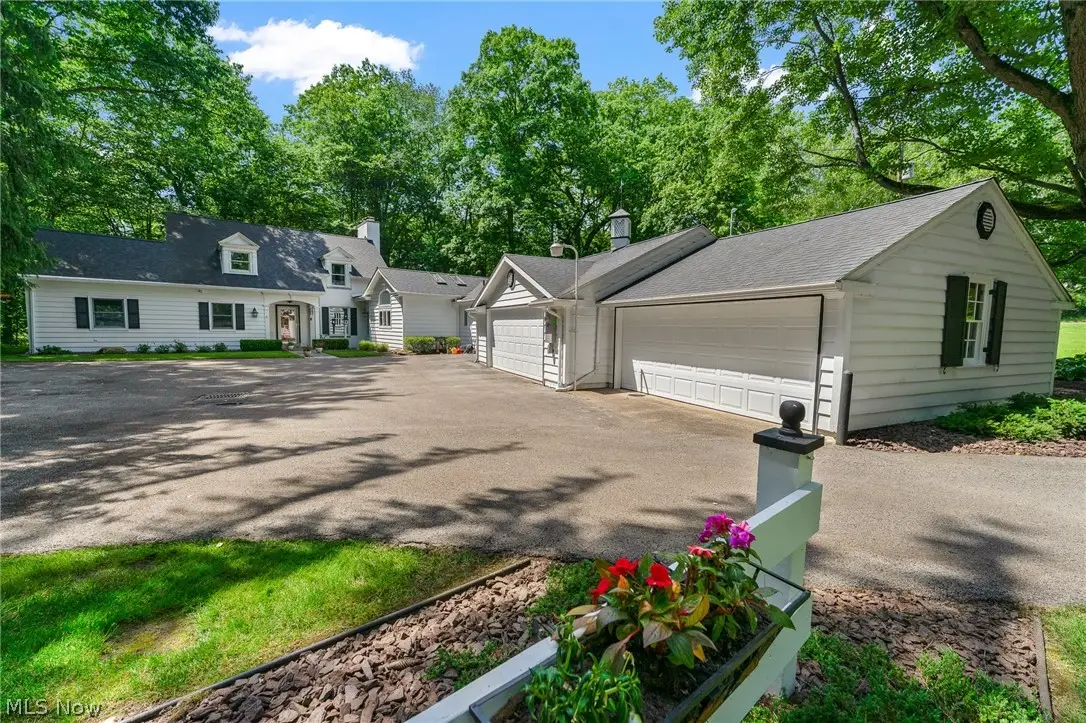 40 Redfern Drive, Youngstown, OH 44505 - #1