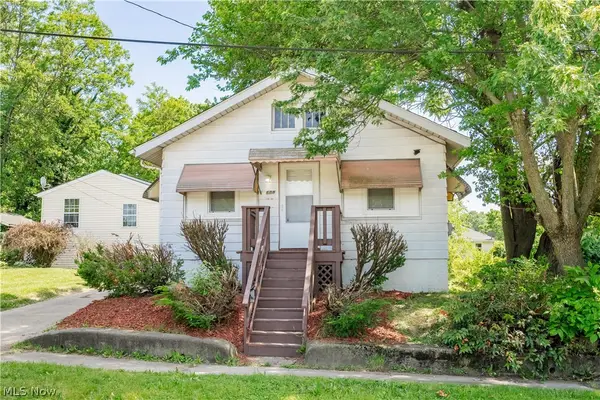 688 Kipling Street, Akron, OH 44306