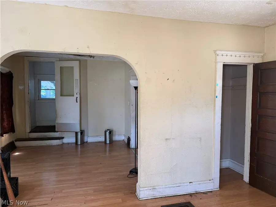 3180 W 105th Street, Cleveland, OH 44111 - #2