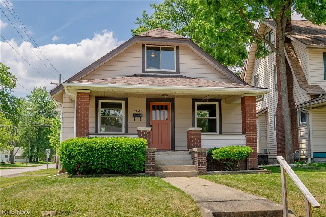 2245 Shunk Avenue, Alliance, OH 44601 - #1