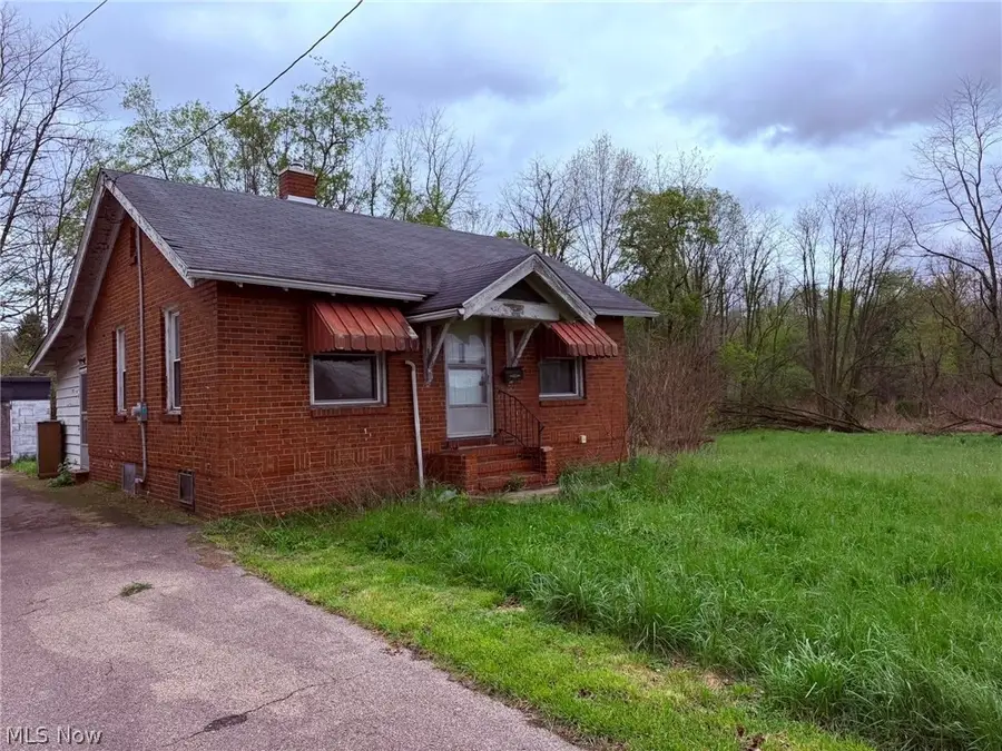 1725 Bentley Avenue, Youngstown, OH 44505 - #2