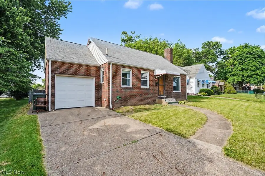 1431 21st Nw Street, Canton, OH 44709 - #2