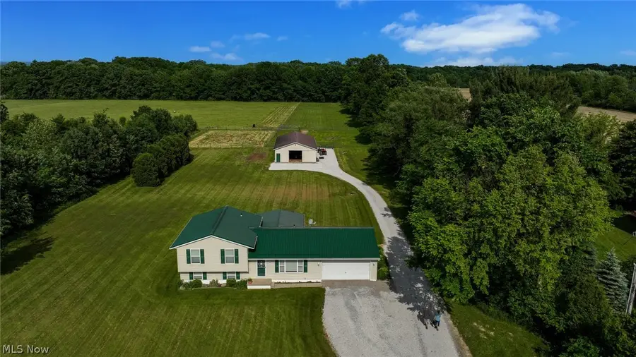 2609 Erhart Road, Liverpool, OH 44280 - #3