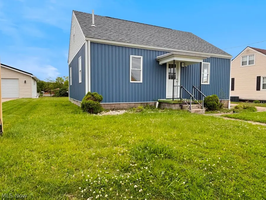 201 Heights Street, Weirton, WV 26062 - #2