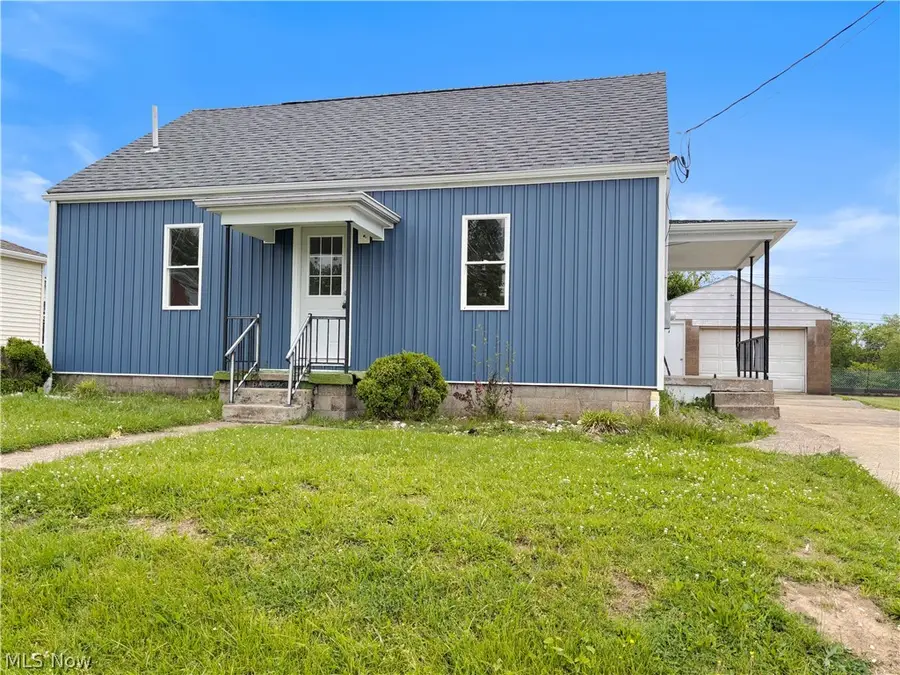 201 Heights Street, Weirton, WV 26062 - #3