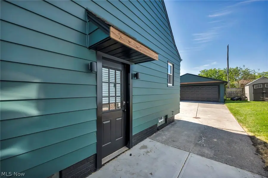 13510 Rockside Road, Garfield Heights, OH 44125 - #3
