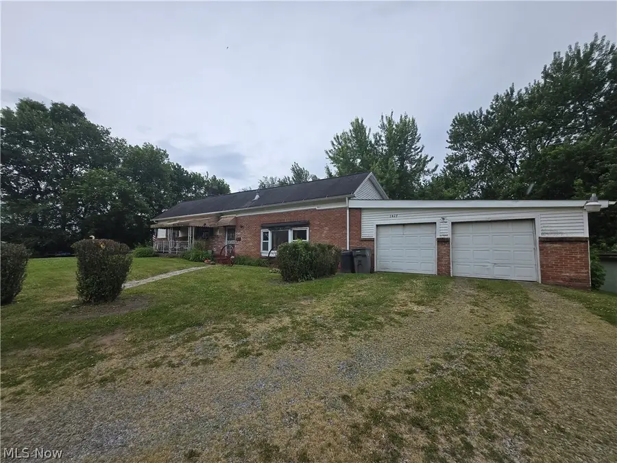 1427 Hawn Street, Youngstown, OH 44506 - #2
