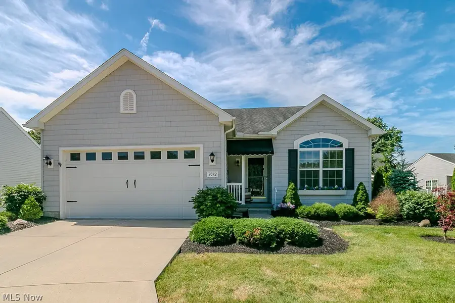 9072 Devonshire Drive, Olmsted Falls, OH 44138 - #2