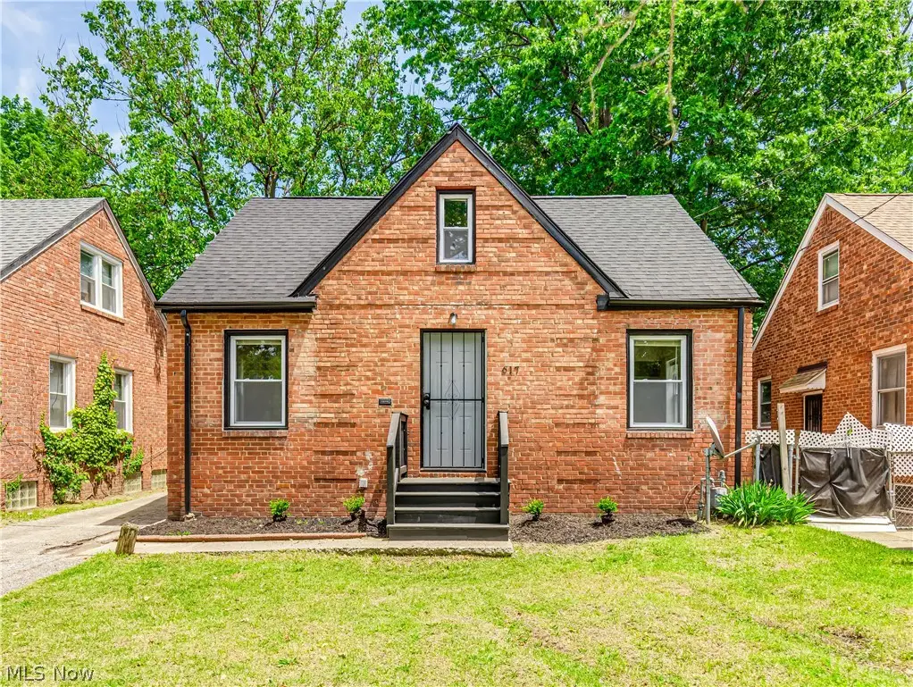617 E 118th Street, Cleveland, OH 44108 - #1