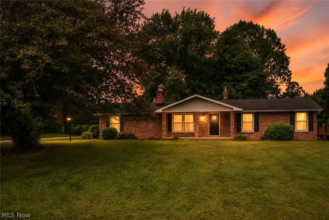 6125 Coyla Nw Avenue, Canal Fulton, OH 44614 - #1