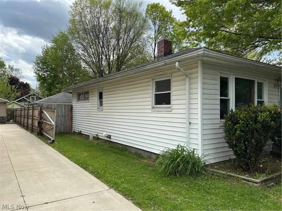 1274 Eastwood Avenue, Akron, OH 44305 - #2
