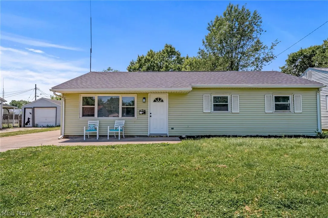 2221 Maxine Ne Avenue, Canton, OH 44705 - #1