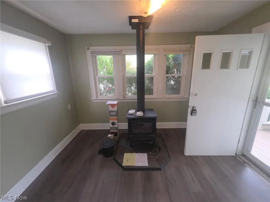 555 Wyandot Avenue, Akron, OH 44305 - #3
