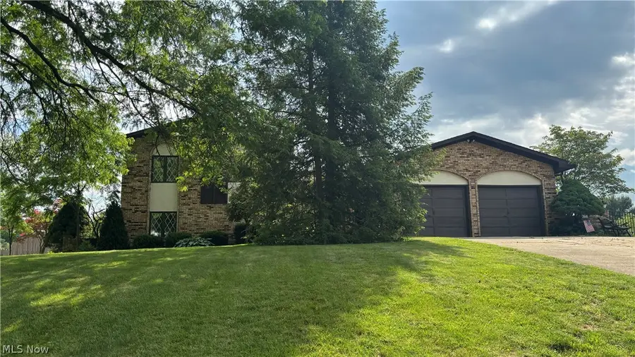 2648 Connecticut Court, Uniontown, OH 44685 - #2