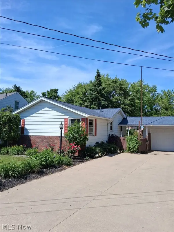 481 Shupe Avenue, Amherst, OH 44001