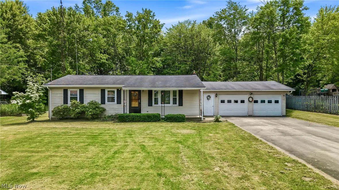 1280 Sterling Drive, Cortland, OH 44410 - #1