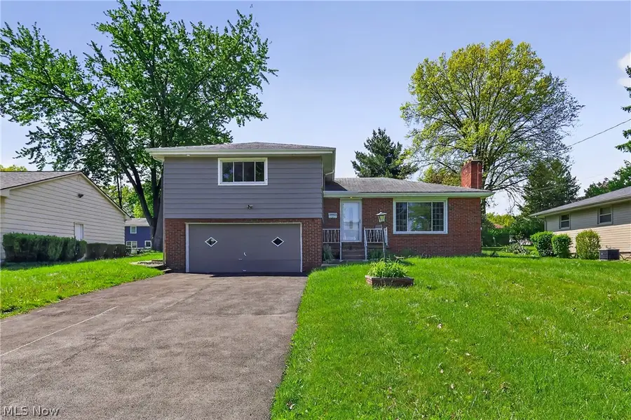 515 Murray Hill Drive, Youngstown, OH 44505 - #2