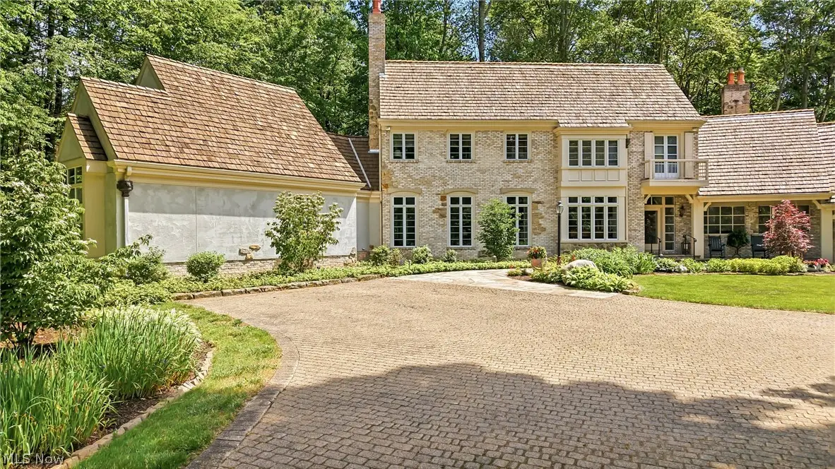 8830 Stone Ridge Se Drive, Warren, OH 44484 - #1
