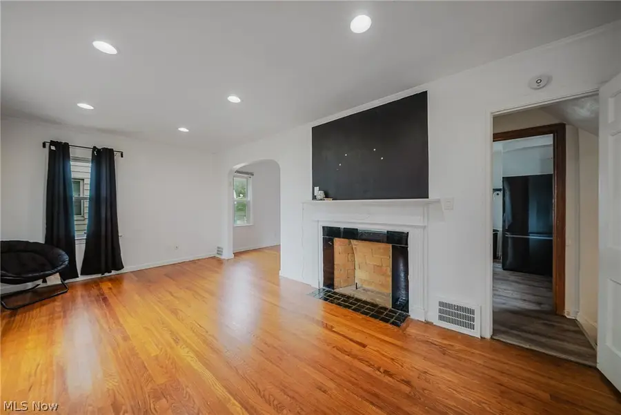 18400 Maple Heights Boulevard, Maple Heights, OH 44137 - #3