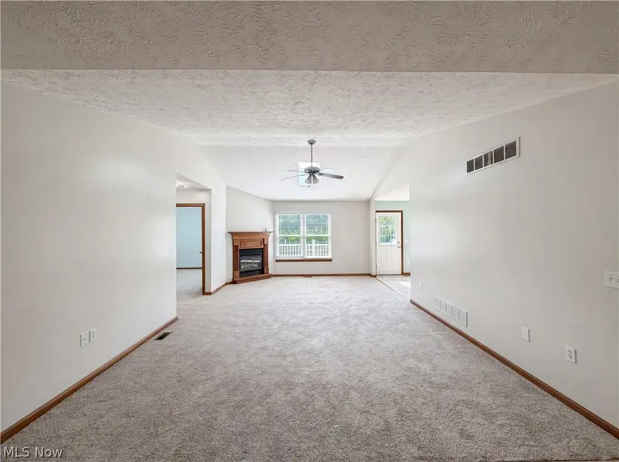 6016 W Breezeway Drive, North Ridgeville, OH 44039 - #3