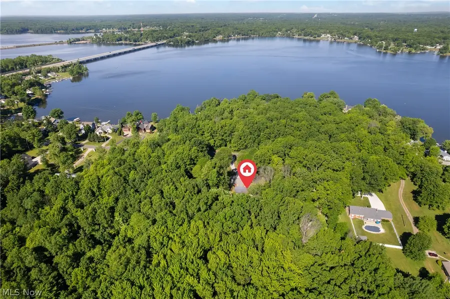 1075 River Road, Lake Milton, OH 44429 - #3