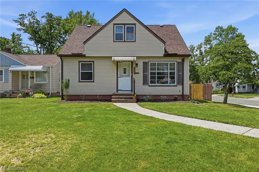 5010 Claremont Boulevard, Garfield Heights, OH 44125 - #1
