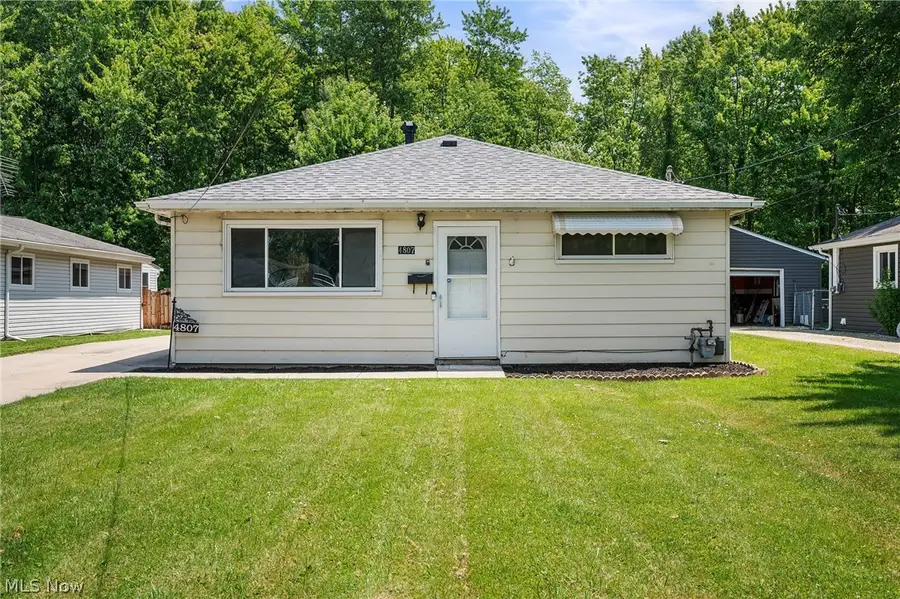 4807 Willowbrook Drive, Mentor, OH 44060 - #3