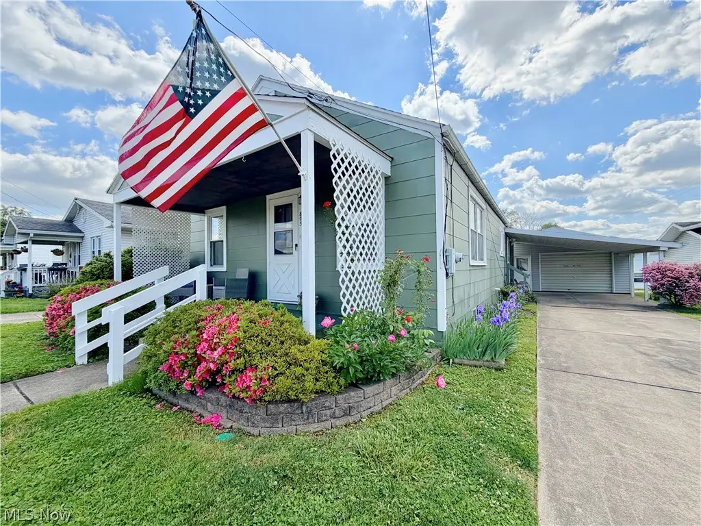 805 Pomeroy Pike, Belpre, OH 45714 - #1