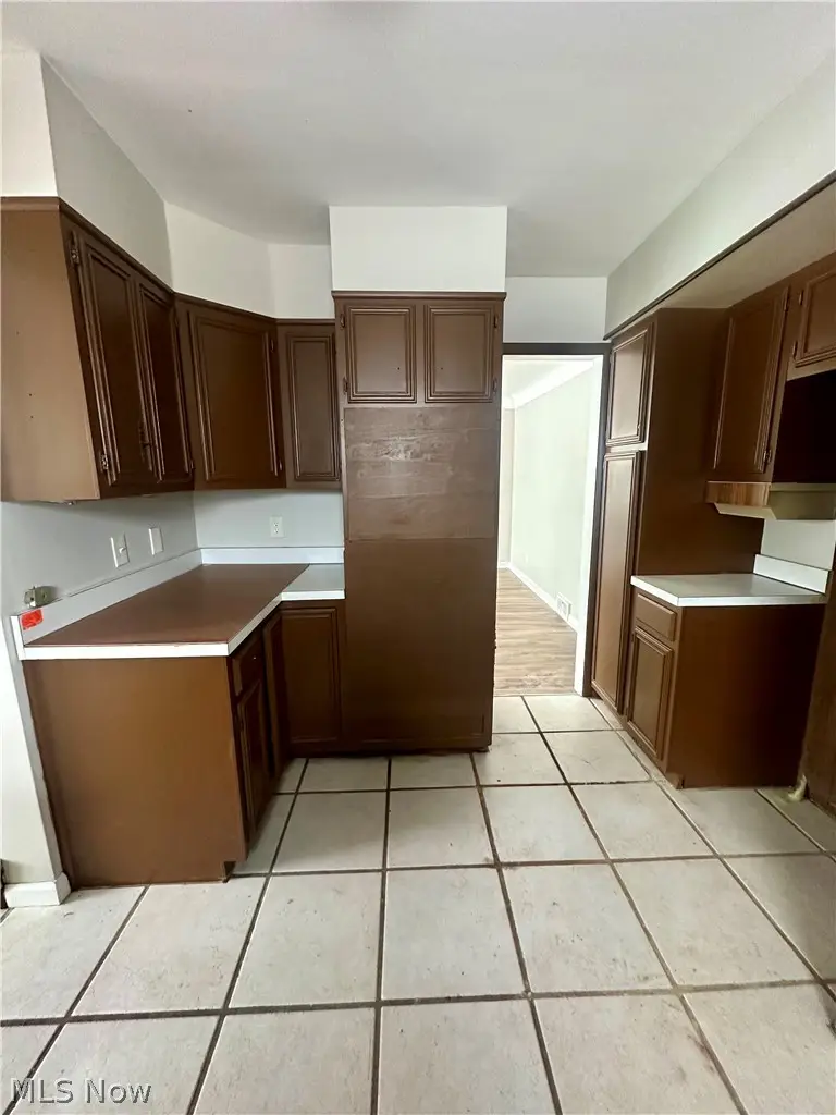 4904 E 90th Street, Garfield Heights, OH 44125 - #3