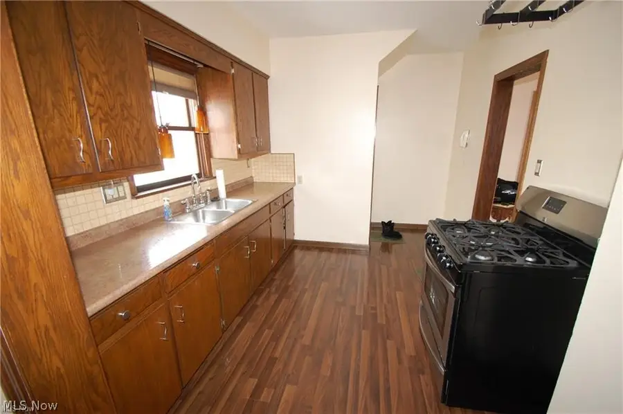146 N Richview Avenue, Youngstown, OH 44509 - #3