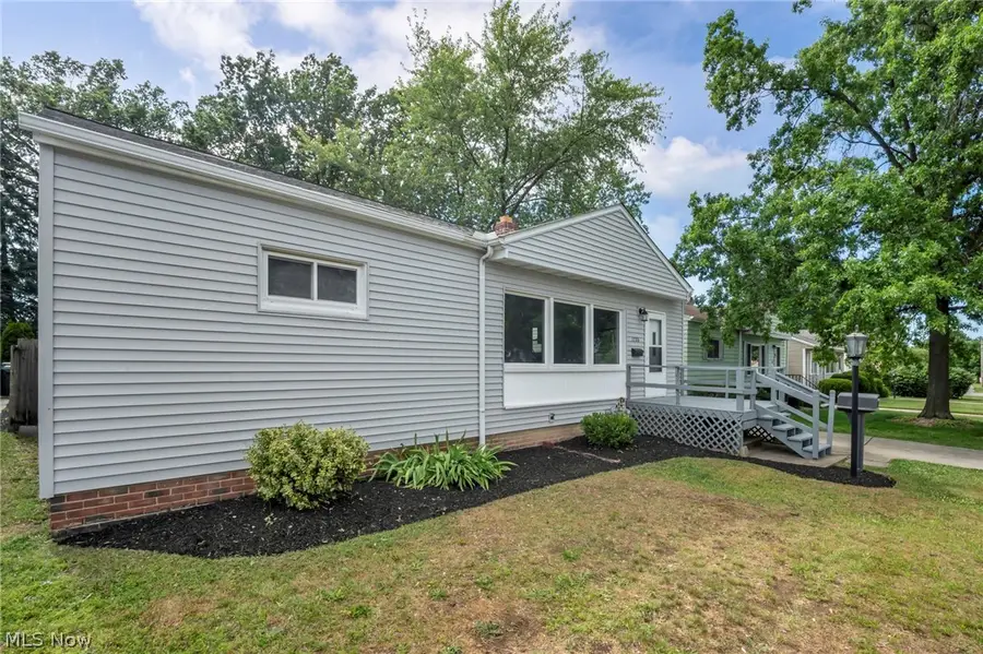 1720 Empire Road, Wickliffe, OH 44092 - #3