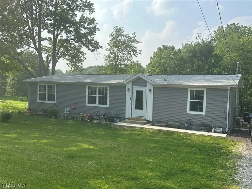 301 46th Sw Street, Canton, OH 44706 - #1