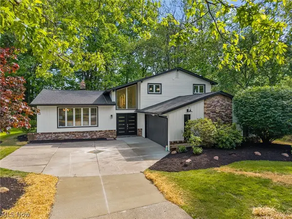 32650 Stony Brook Lane, Solon, OH 44139