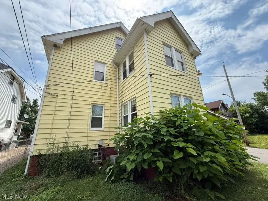 3568 E 110th Street, Cleveland, OH 44105 - #2